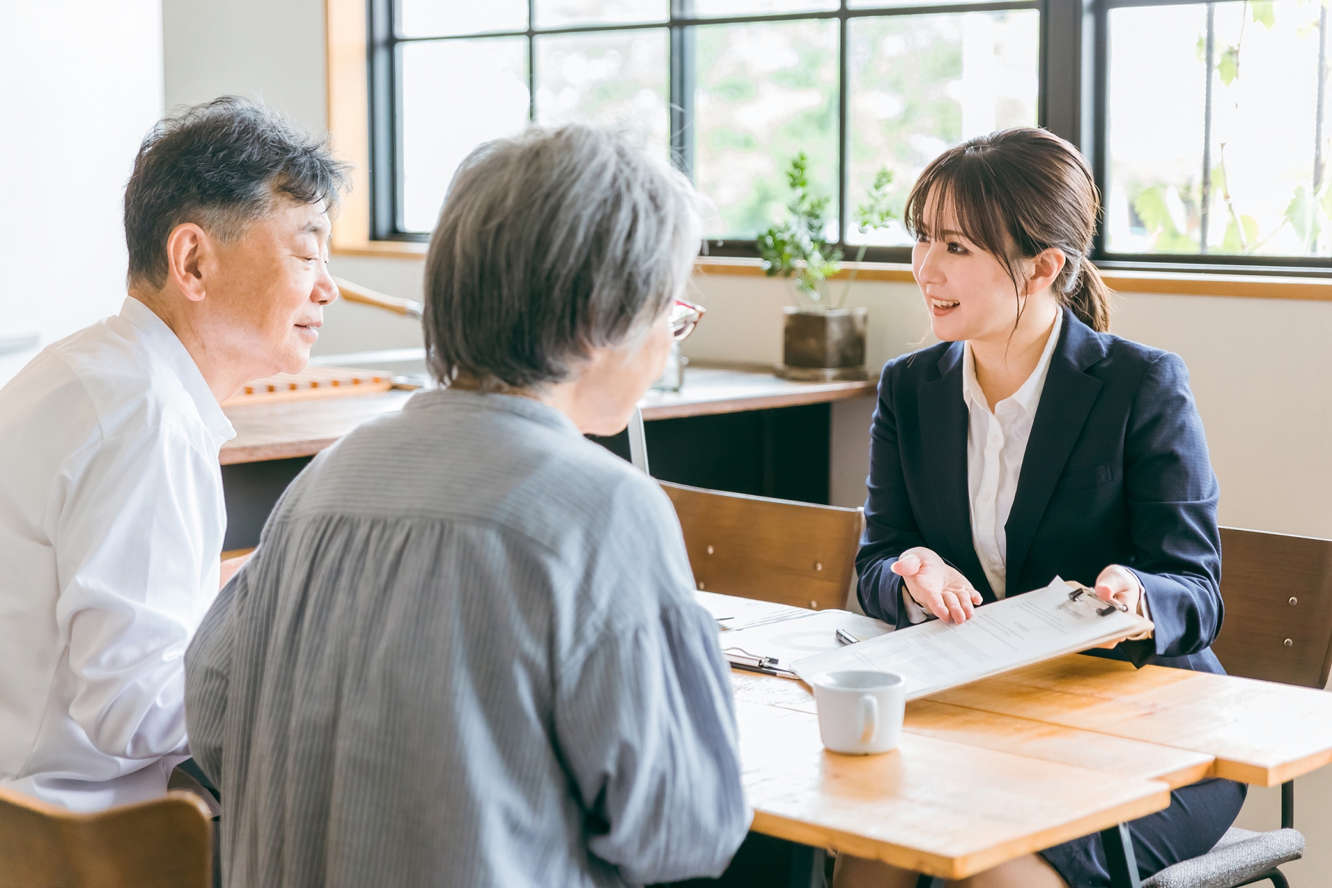 簡単手続きで即金査定が可能！