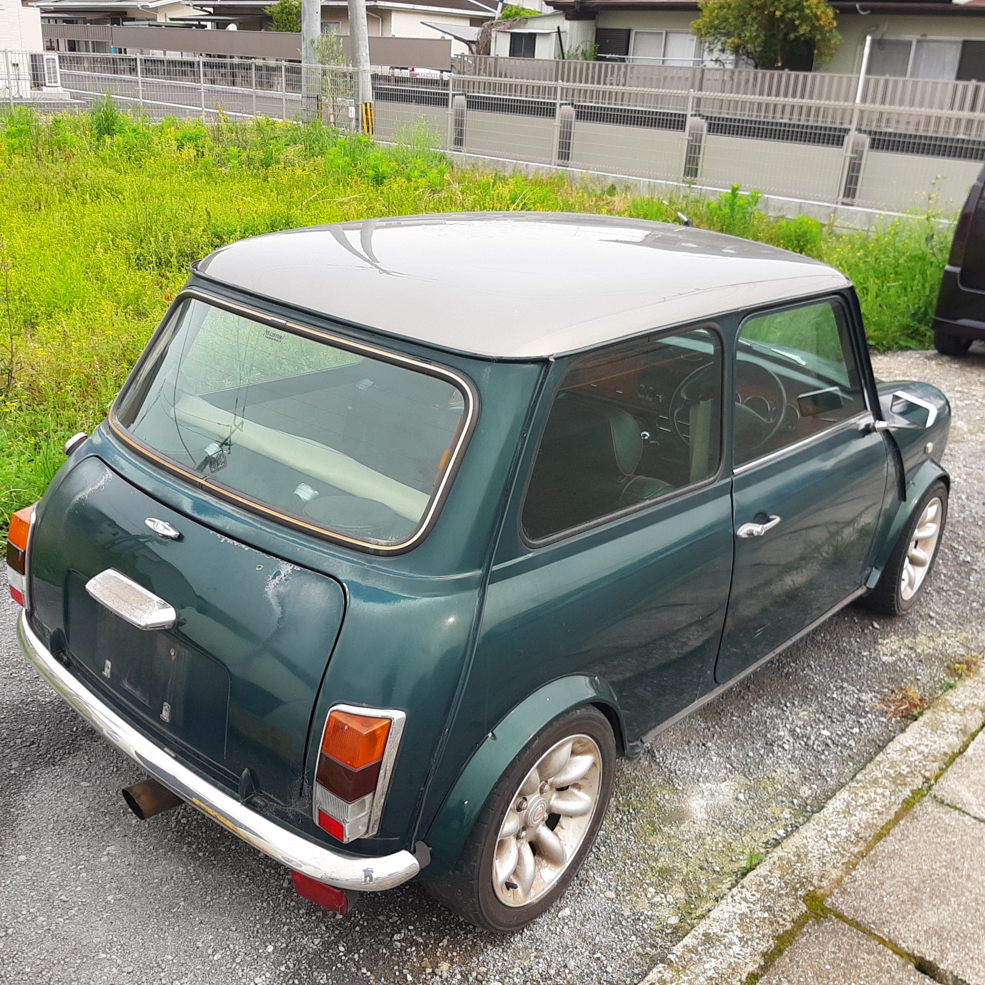 古い車でも査定可能