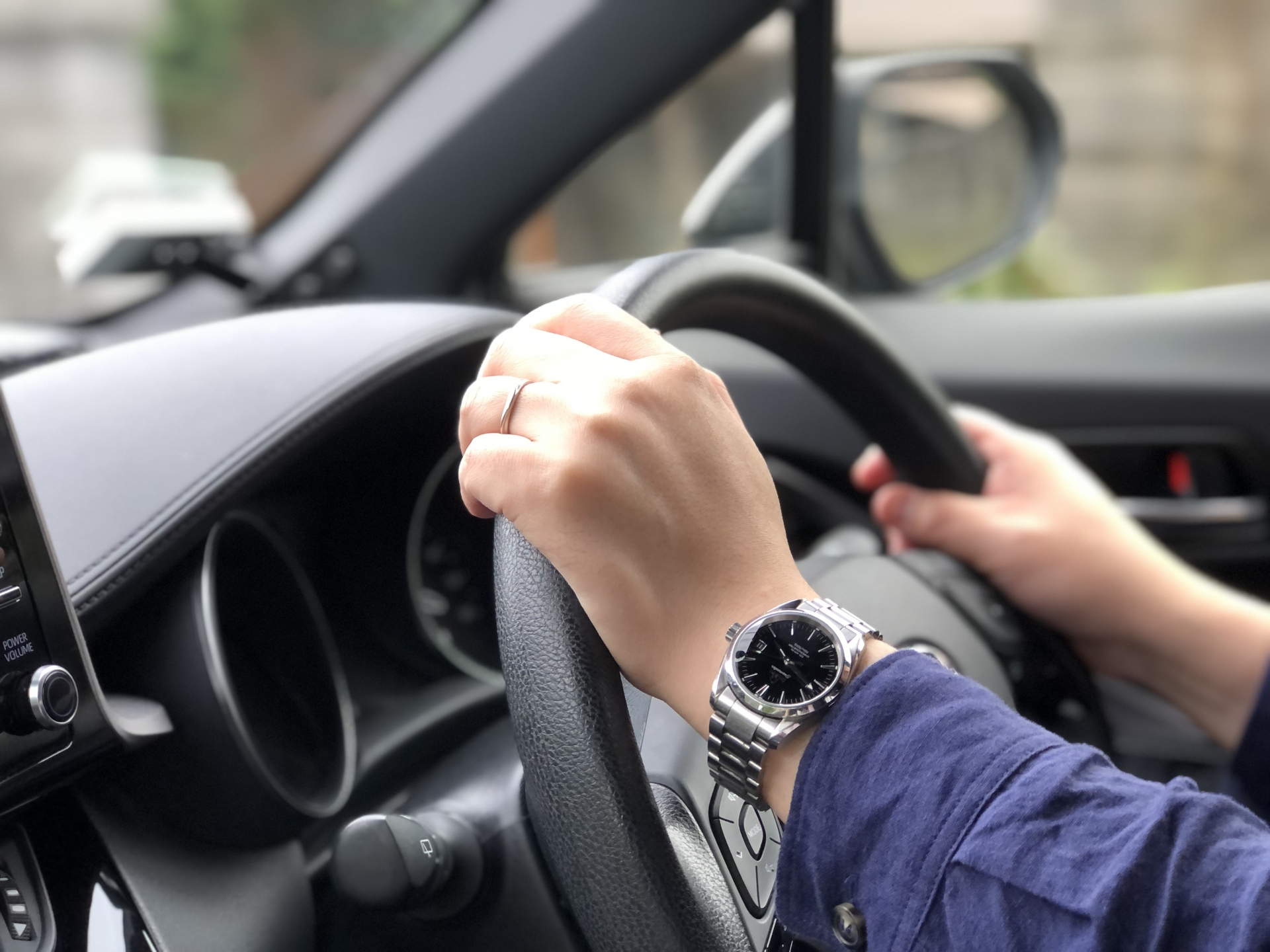 海外赴任前の車売却、手続きと準備をスムーズに